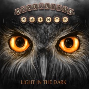 Revolution Saints - Light In The Dark i gruppen CD / Rock hos Bengans Skivbutik AB (2540153)